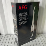 AEG QX6-1-44SW 2in1 Akku Staubsauger / schlanke Bauform / Multi-Bodendüse / hochwirksam auf Teppichen / bis zu 45 min Laufzeit / 18 Volt / inkl. Zubehör / freistehend / weiß