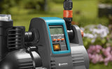 Gardena Comfort Hauswasserautomat 5000/5E LCD: Hauswasserpumpe mit LC-Display, energiesparend, Fördermenge 5000 l/h, 1300W Motor mit Thermoschutzschalter, Trockenlaufsicherung (1759-20)