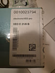 Vaillant elektronischer Durchlauferhitzer, VED pro 21/8, druckfest, 21kW, 400V, Wasserleistung von 8 l/min, drei einstellbare Fixtemperaturen (35°C/45°C/55°C), 0010023794