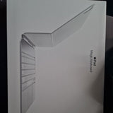 Apple iPad Magic Keyboard Case für das 13'' iPad Pro (M4) für angenehmes Tippen, integriertes Trackpad, Reihe mit Funktionstasten, Deutsch - Weiß