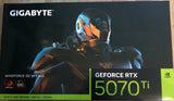 ✔️ Gigabyte GeForce RTX 5070 Ti WINDFORCE OC SFF 16G Grafikkarte - 16GB GDDR7, 256 Bit, PCI-E 5.0, 2497 MHz Core Clock, 3 x DP 2.1a, 1 x HDMI 2.1b, NVIDIA DLSS 4, GV-N507TWF3OC-16GD