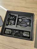 ✔️ Logitech HARMONY Elite Uni­ver­sal­fern­be­die­nung + Hub NEU OVP